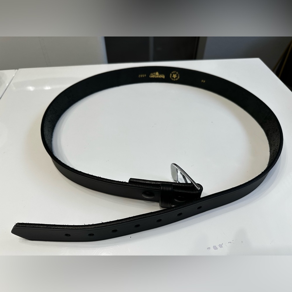 Boston Leather 1.5" Off Duty Leather Belt